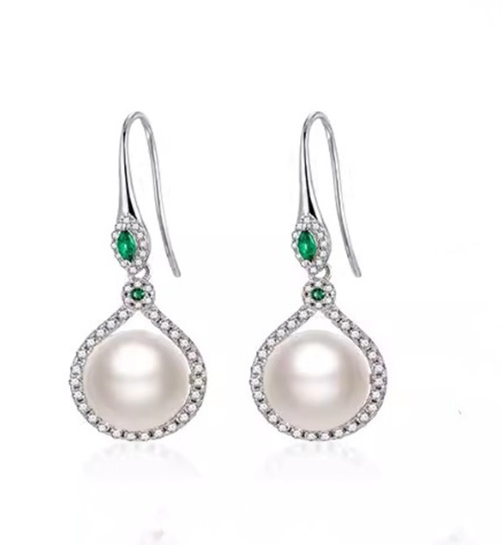 AAA+ QUALITY FRESHWATER PEARL EARRING
