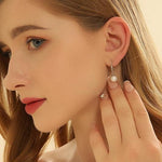 Load image into Gallery viewer, dangle drop pearl earing
