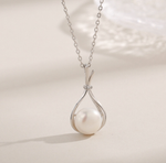 Load image into Gallery viewer, AAA+QUALITY SILVER FRESHWATER PEARL PENDANT NECKLACE
